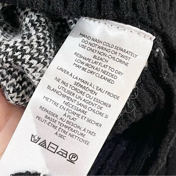 Anthropologie Maeve Sweater Vest Faux Wrap Black and White Woman’s size XSP - Picture 6 of 10